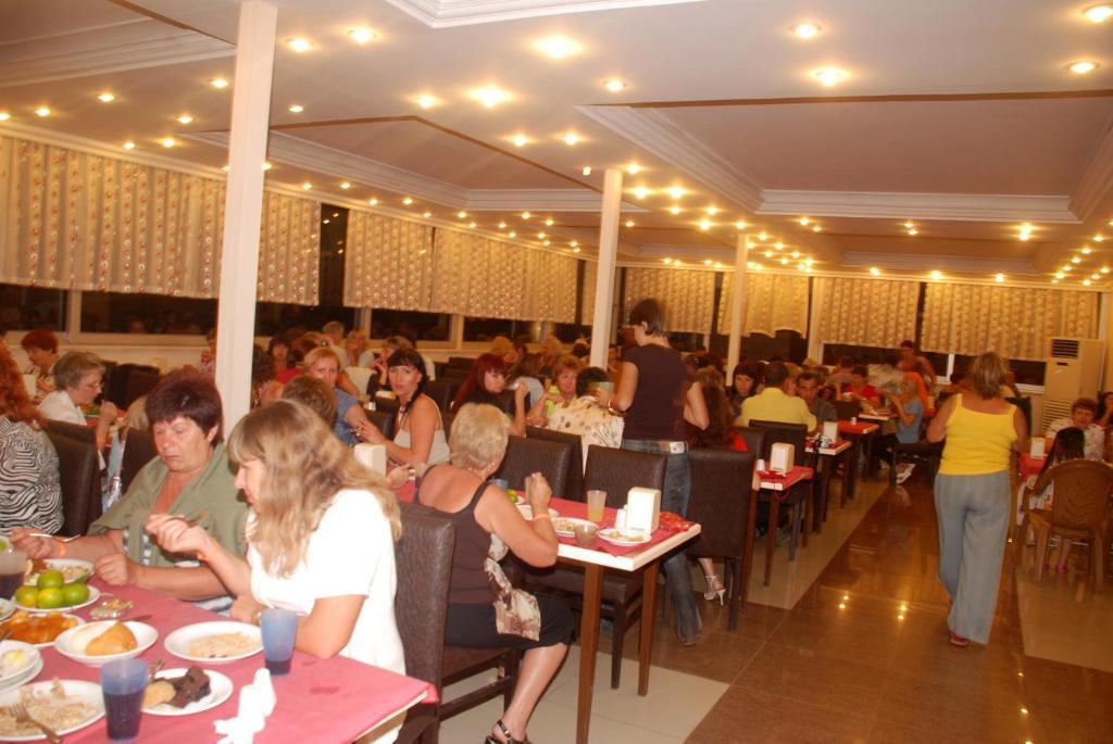 Club Bayar Beach Hotel Alanya Exterior foto